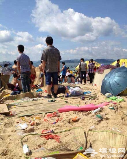 三天小长假后的深圳海滩