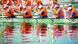 5月24日青龙湖上赛龙舟