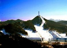 天冷心不冷 寒冬北京八大滑雪场推荐
