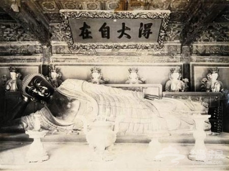 新年祈福 北京七大寺庙烧香寻幽[墙根网]
