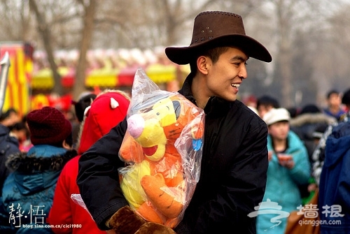春节记录：庙会里的人山人海