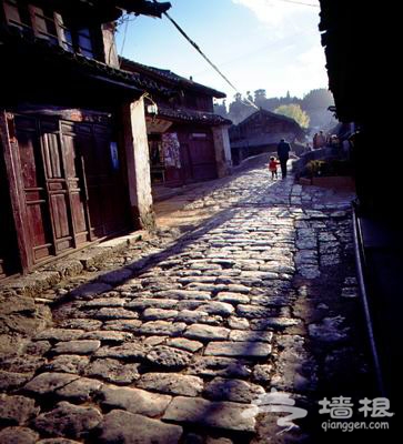 古城晨光