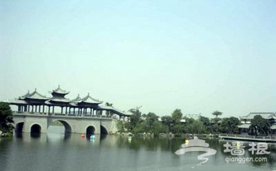 中国网友热评：中国最差七大旅游地[墙根网]