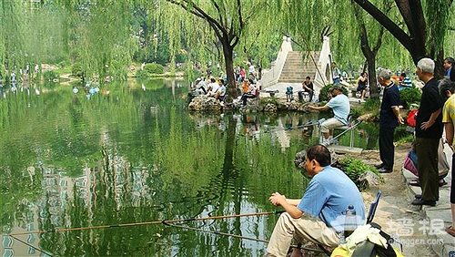 京城另类玩水 从皇家水路去颐和园[墙根网]