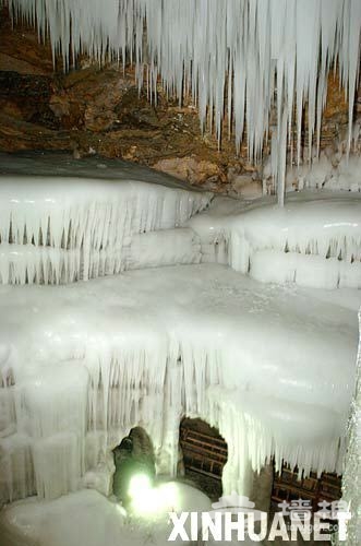 美景冰雕玉砌 国内12处夏季避暑冰洞