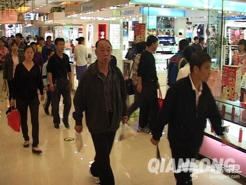 京郊首家外资百货 新世界百货顺义店开门迎客[墙根网]