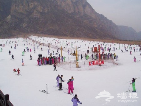 京城寻欢 滑雪最好去处[墙根网]