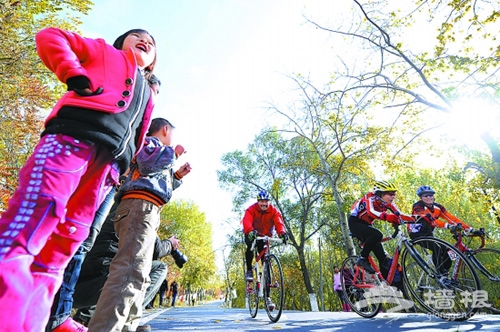 青龙湖环湖自行车国际邀请赛开幕