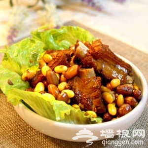 黄豆煮猪排骨