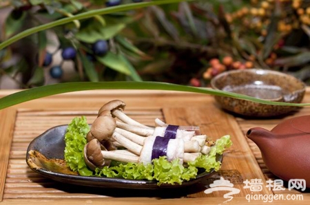 兰庭玉树原生态滇味 秋收蘑菇宴：美庭院 慢生活[墙根网]