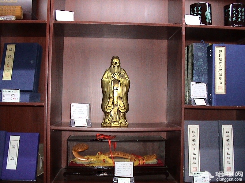 孔子小金人