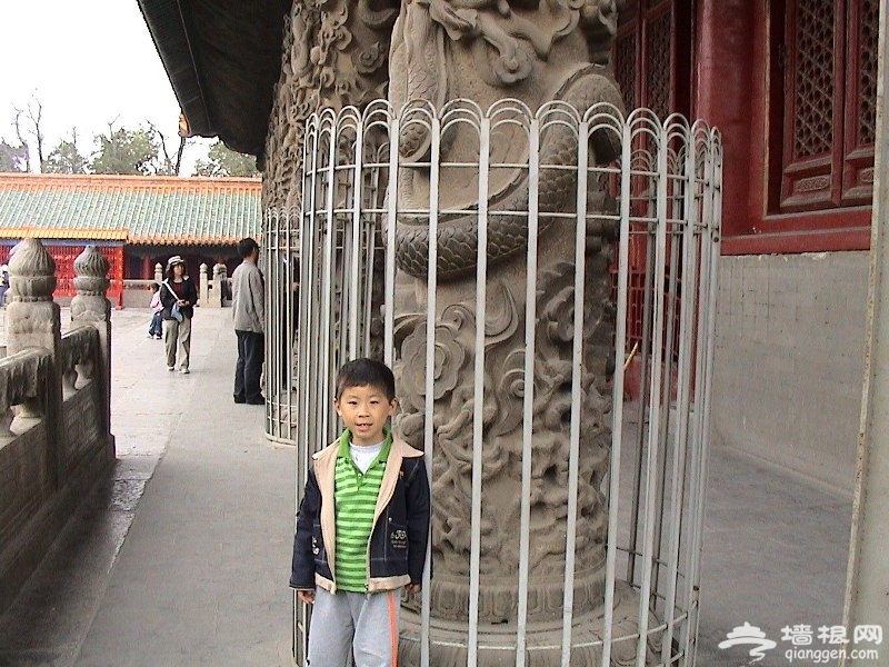 明清雕龙石柱