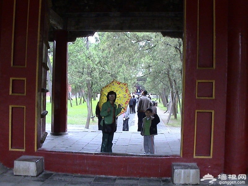 弘道门内