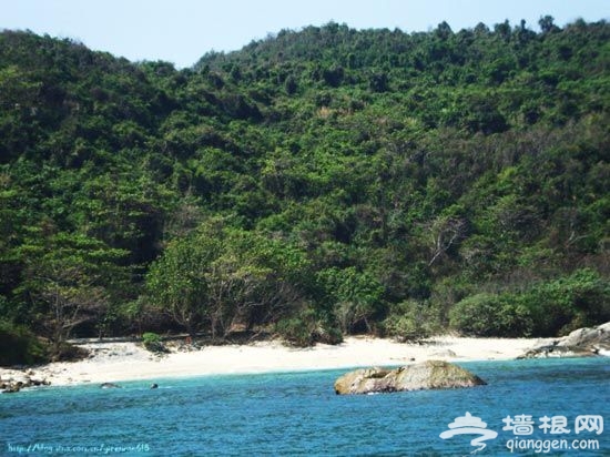碧蓝的海水