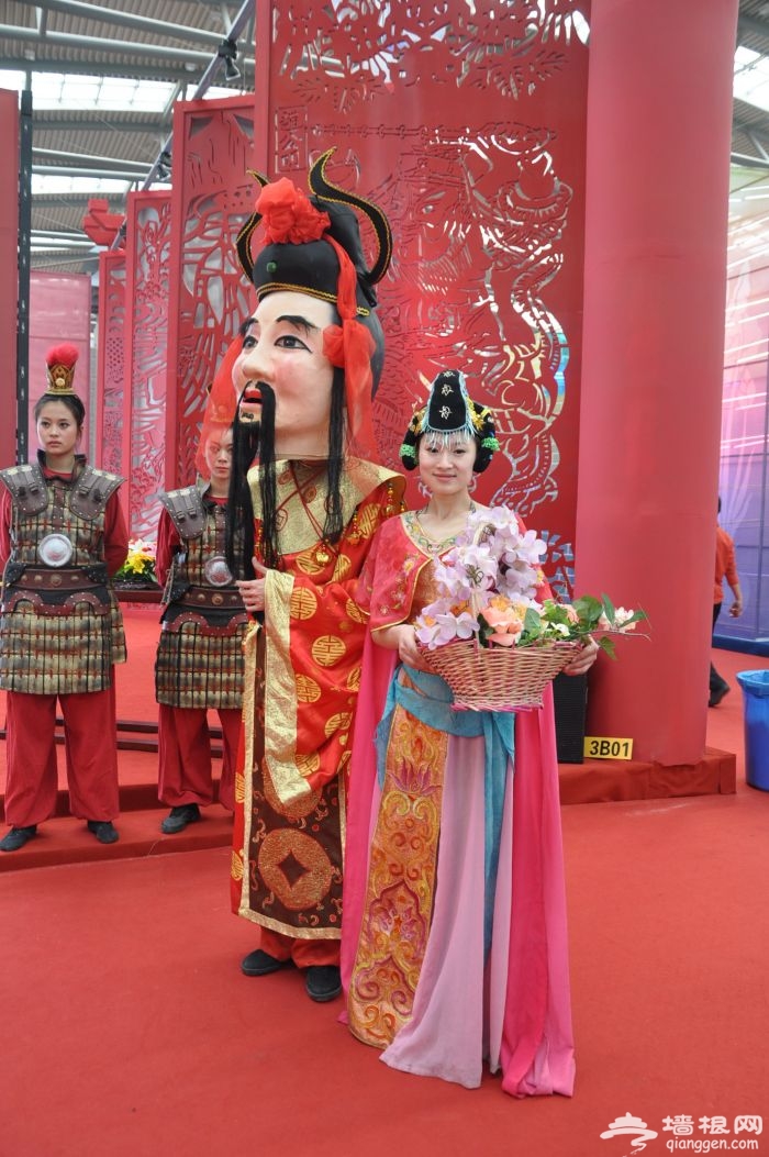 旅交会现场精彩表演[墙根网]