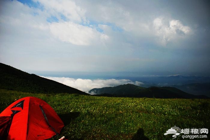 登顶北京第二高山 安营寨扎海陀山看日出[墙根网]