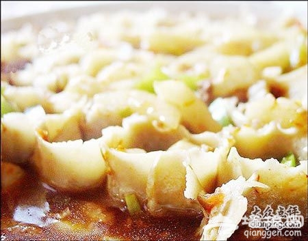 招牌凉面名不虚传 夏日最凉爽小吃