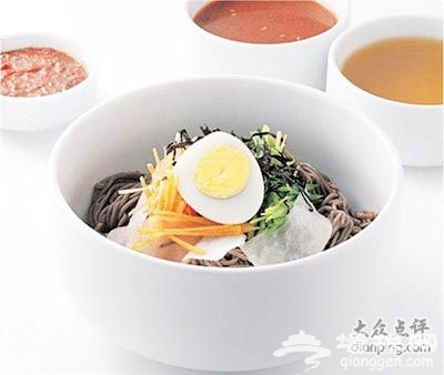 招牌凉面名不虚传 夏日最凉爽小吃