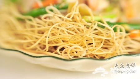 招牌凉面名不虚传 夏日最凉爽小吃
