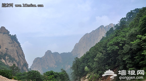 巍峨的燕山山脉 摄影:东风 巍峨的燕山山脉 摄影:东风