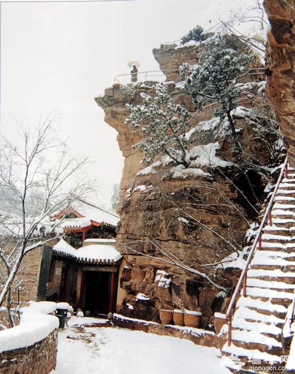 自驾京南苍岩山 攀登《卧虎藏龙》外景地[墙根网]