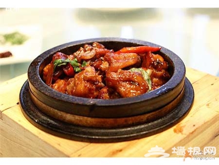 酱汁醇厚肉质软滑 无敌下饭三杯鸡