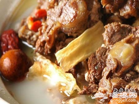 肉辣味浓！连骨头都想吃下去的羊蝎子
