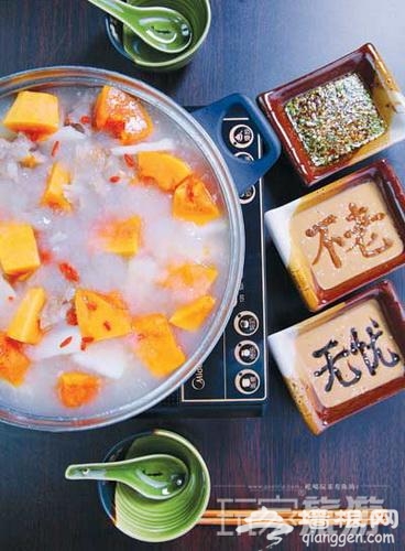 朱题 美容猪蹄火锅香薰诱人[墙根网]