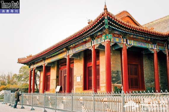 多尔衮府,潜龙游走“重檐”下[墙根网]