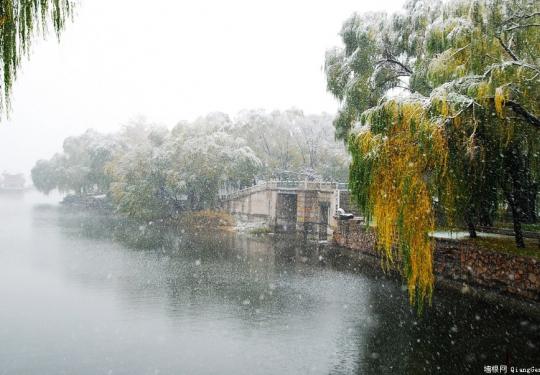 雪飘颐和园（摄影作品）