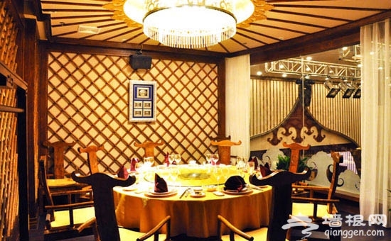 敖包会·欢歌飘遍草原 美酒敬献宾朋[墙根网]