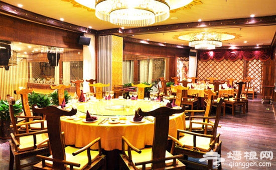 敖包会·欢歌飘遍草原 美酒敬献宾朋[墙根网]