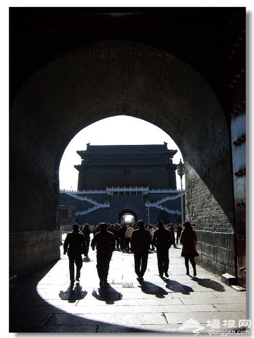 北京城墙拆除始末