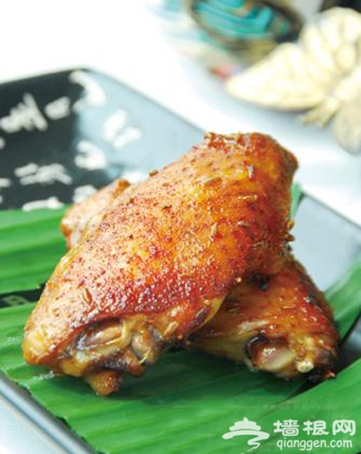 京城烤翅串飘香 美味对决各领风骚