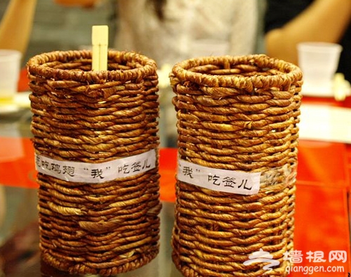 京城烤翅串飘香 美味对决各领风骚