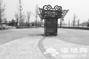 “华诞广场”上的大宫灯。 “华诞广场”上的大宫灯。