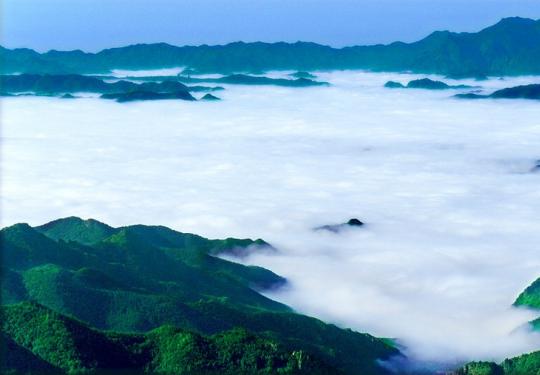 雾灵山春日山光高清美图