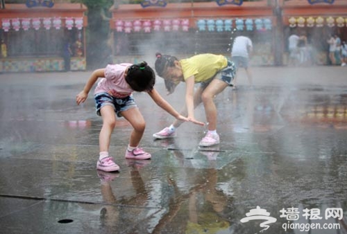 湿身狂欢节：北京欢乐谷夏日亲水项目大盘点