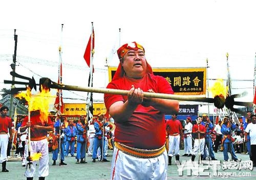 中顶庙民俗文化节 12支队伍赛花会