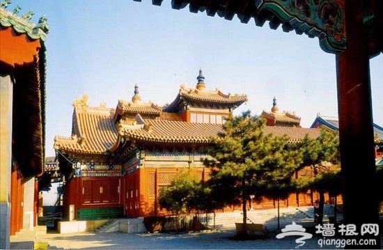 北京雍和宫：从龙潜福地到佛教胜地
