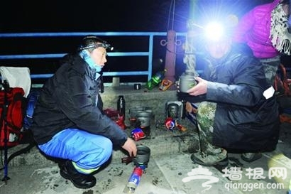 驴友灵山遇难再敲警钟 户外活动太随意酿惨剧[墙根网]