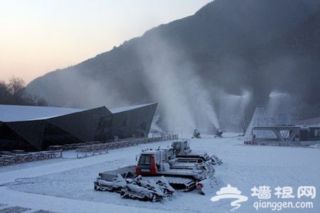 享受冬日滑雪乐趣 怀北国际滑雪场不容错过