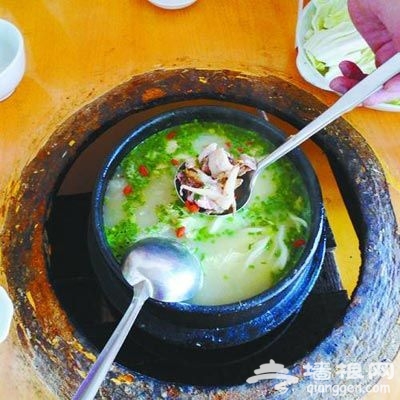 鲁朗石锅鸡