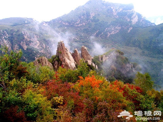 陡峭如斧削