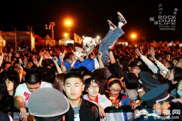 2013北京迷笛音乐节落幕 乐迷共贺迷笛学校20年[墙根网]