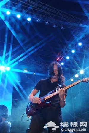2013北京迷笛音乐节落幕 乐迷共贺迷笛学校20年[墙根网]