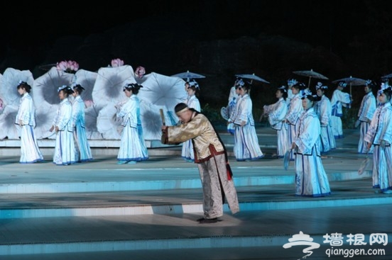 实景演出天人合一，康熙大典点亮承德夜游市场[墙根网]