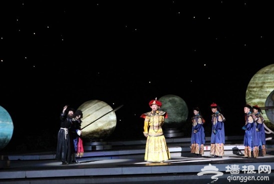 实景演出天人合一，康熙大典点亮承德夜游市场[墙根网]