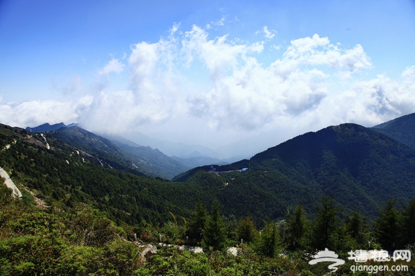 京东之首&mdash;&mdash;岩山主峰雾灵山