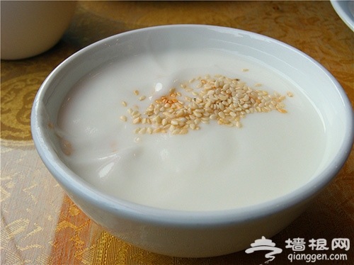 风吹西北美食香 草原情愫好餐厅